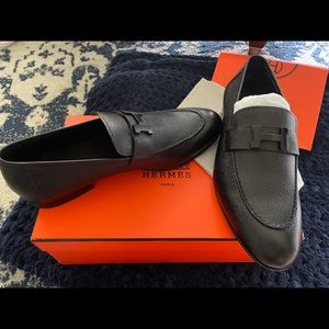 New Hermès Black leather men’s loafers